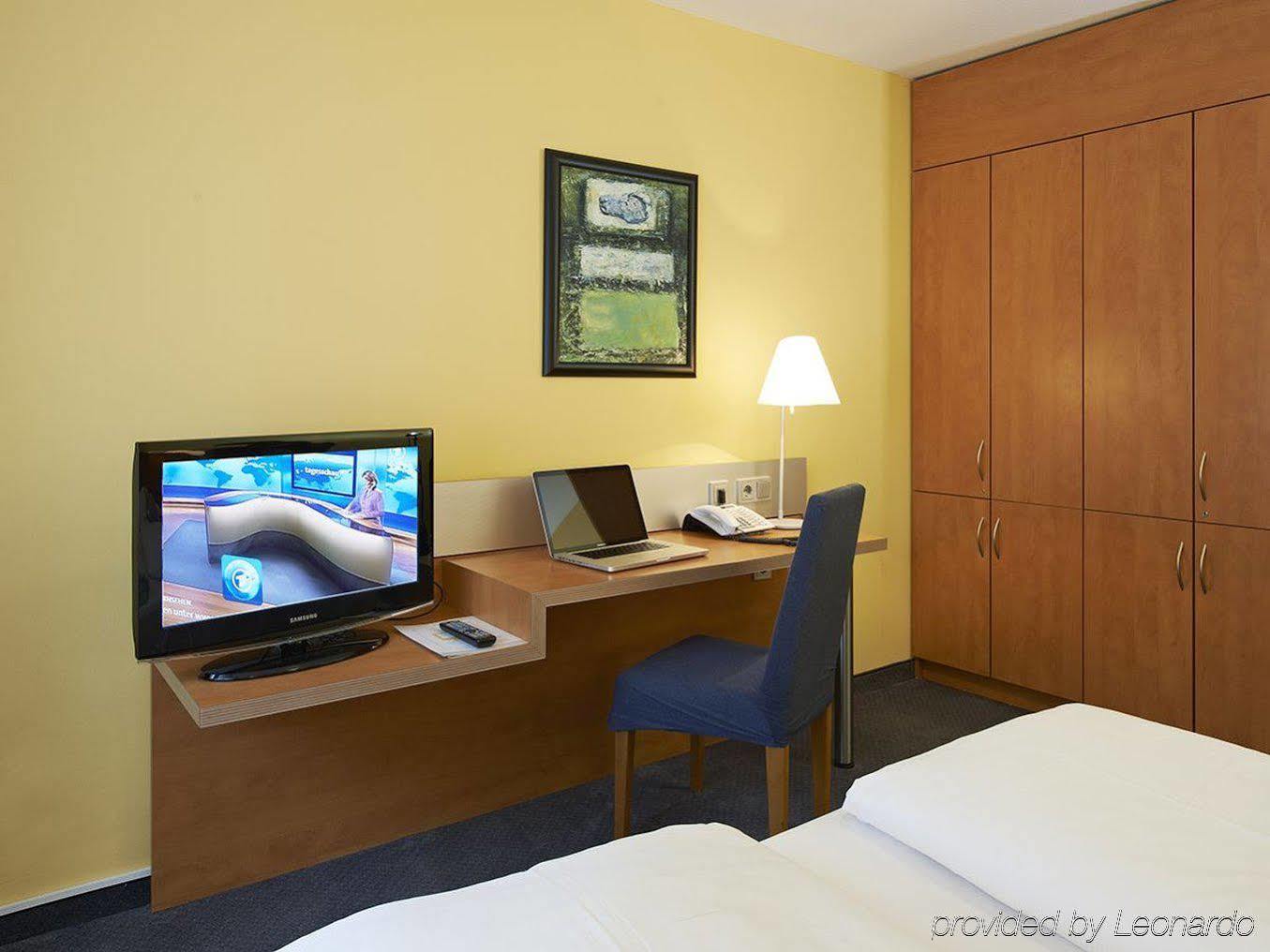 Ghotel Hotel & Living Muenchen-City Стая снимка