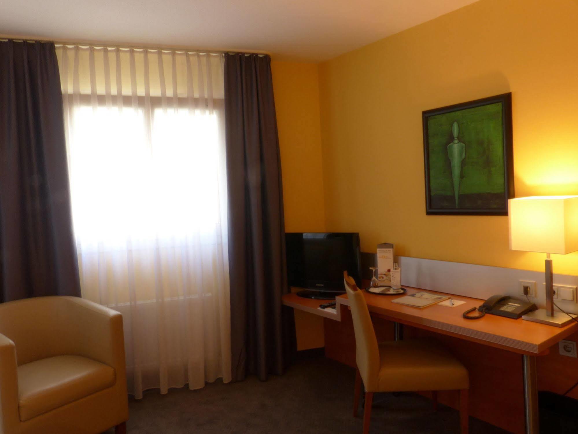 Ghotel Hotel & Living Muenchen-City Екстериор снимка