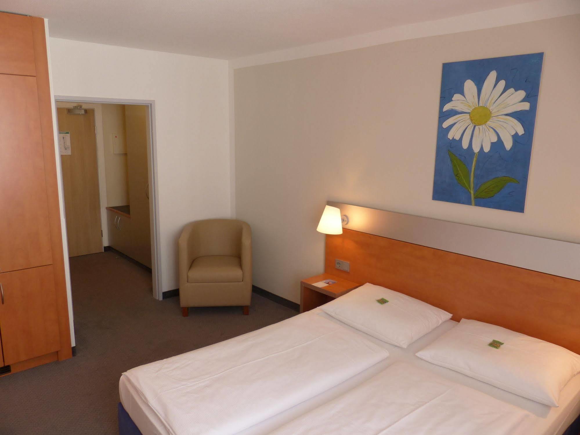 Ghotel Hotel & Living Muenchen-City Екстериор снимка